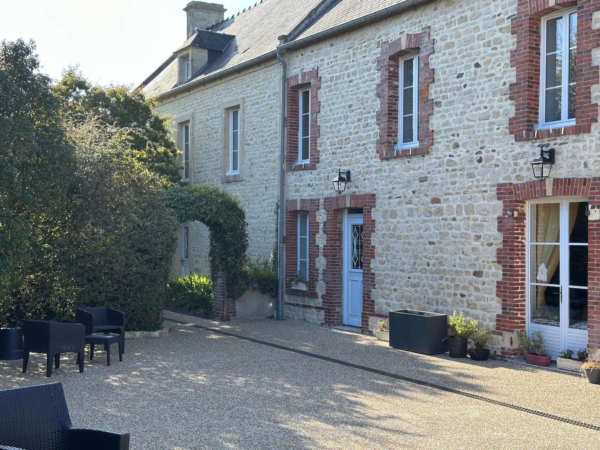 Chambres d'Hôtes Le Clos Tassin Colleville-sur-Mer Exterior foto